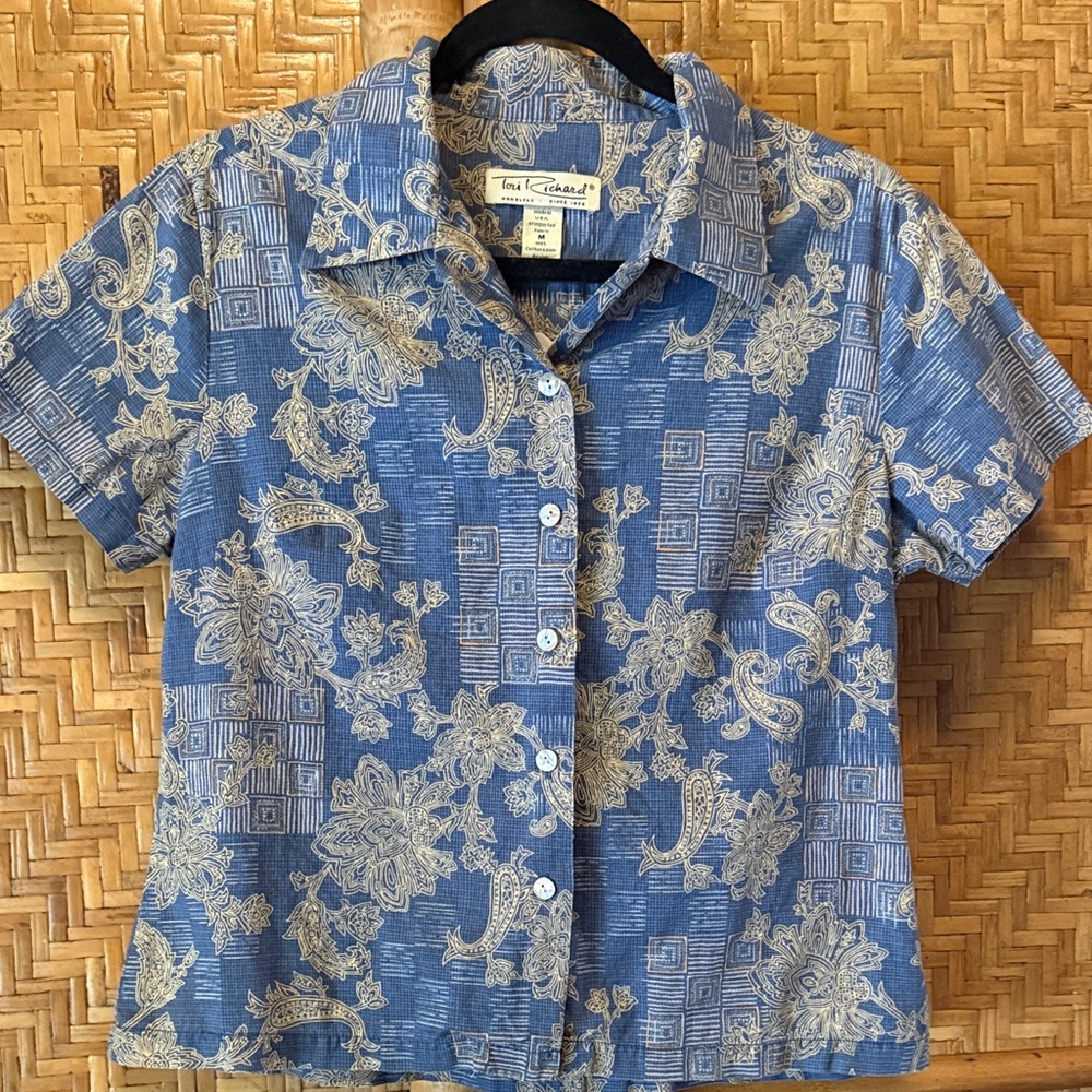 Tori Richard cotton lawn Blue and Cream Floral Button Down aloha Shirt medium